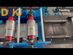 Rotolo della struttura di porta che forma macchina